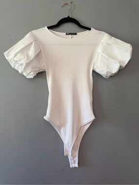 Zara White Puff Sleeve Ribbed Bodysuit